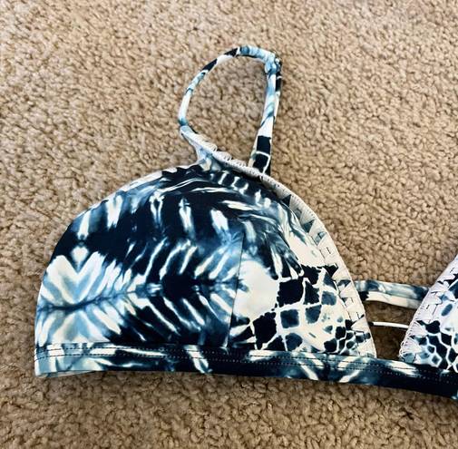 Rip Curl Blue and white patterned tie dye bikini top never worn 