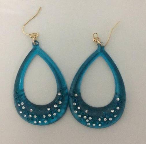 Nicole Miller New  Turquoise Oval Hoops w Crystals