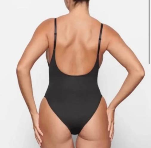 SKIMS Scoop Neck One Piece Swimsuit M NWT