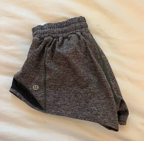 Lululemon Hotty Hot Short 2.5”