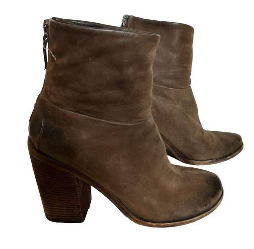 ma*rs èll Chocolate Brown Distressed Leather Block Heel Ankle Bootie 9.5/39.5