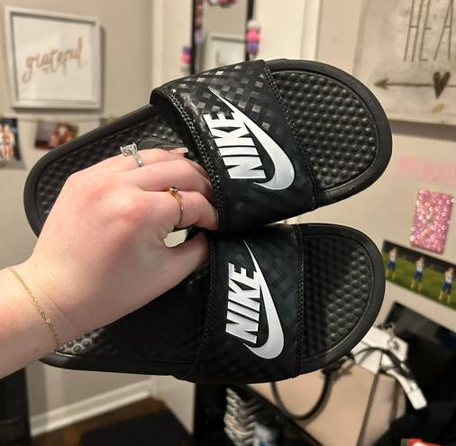 Nike Women’s Slides