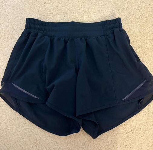 Lululemon Hotty Hot Shorts 4”tall
