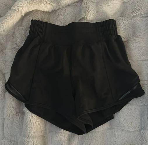 Lululemon Hotty Hot Short 2.5”