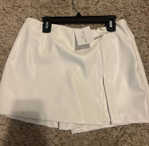 Pretty Little Thing White Leather Skirt