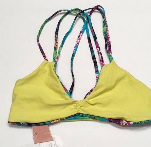 PilyQ  floral reversible bikini top. NWT