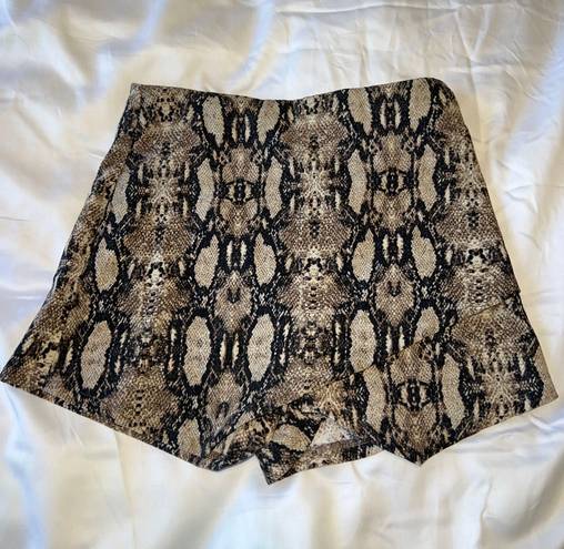 American Threads Snakeskin Skort