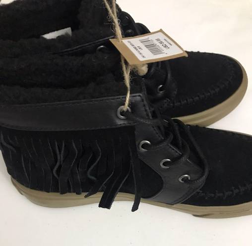 American Eagle Outfitters Shoes /Suede Booties Size 6