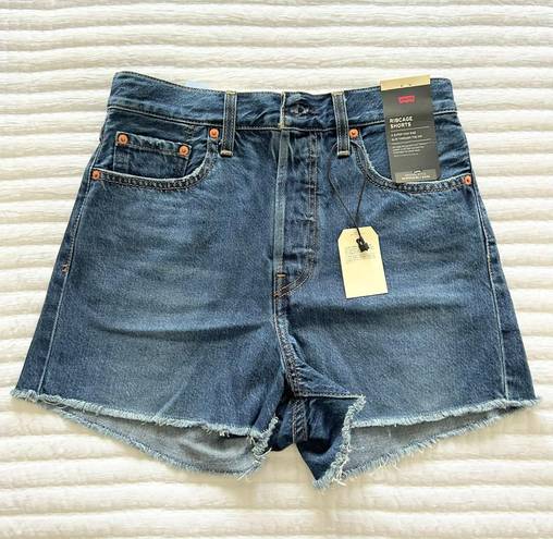 Levi’s nwt  high rise rib cage shorts size 28