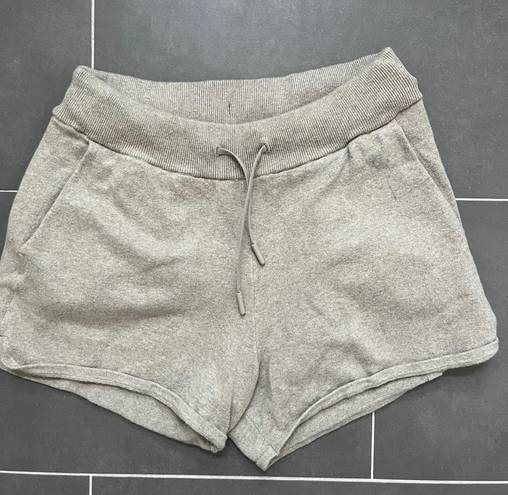 Lululemon Cashmere blend Shorts 6