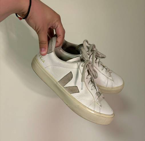 VEJA Sneakers