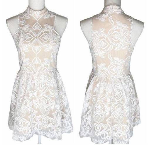 FATE. Lace Fit & Flare Halter Mini Dress White Cream S