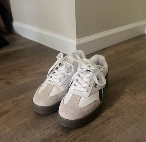 Reebok Neutral  Sneakers