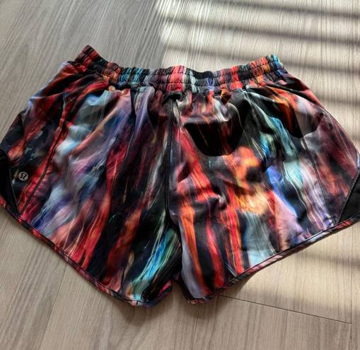 Lululemon Hotty Hot Shorts 4”