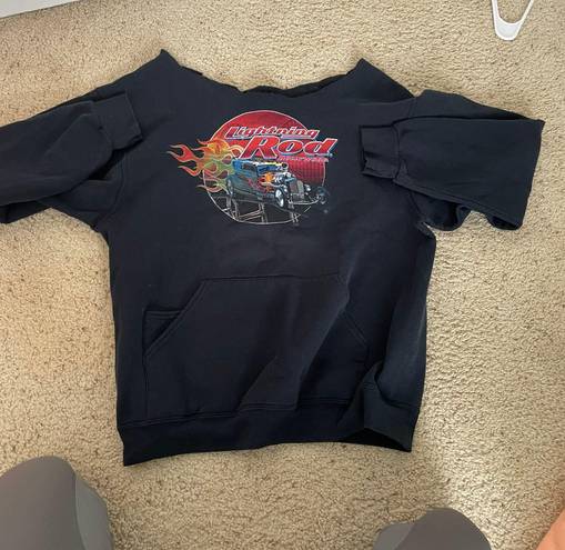 black crewneck Size M