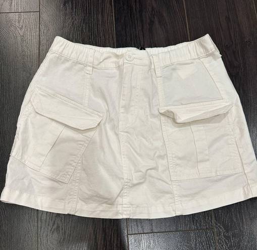 white mini cargo skirt Size L