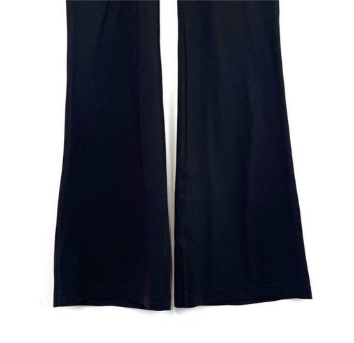 Lululemon  Groove Pant Flare Super High-Rise *Nulu
Black Size 8 SOLD OUT STYLE