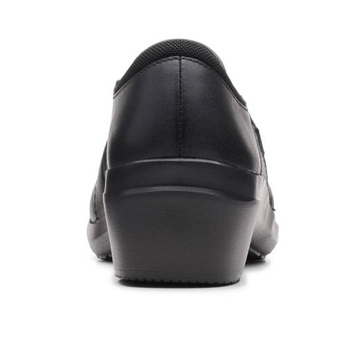Clarks Clark’s collection ULTIMATE comfort ANGIE PEARL BLACK LEATHER Upper CUIR NOIR BALANCE MAN MADE MATERIAUX SYNTHETIQUES slip on New with tag  Same day shipping  Smoke and pets free  Elevate your casual wardrobe with these  slip-on shoes from the Angie collection. The black leather upper is complemented by a low heel, making them perfect for everyday wear. The shoes feature a slip-on closure, making them easy to wear and remove, and are designed for ultimate comfort.   The Angie Pearl shoes are a solid pattern, with a shoe width of M. They are perfect for women looking for comfort shoes, with features such as a comfortable sole and leather upper material. These shoes have a UK shoe size of 5.5 and a US shoe size of 6.5/7/9, making them suitable for a wide range of foot sizes.