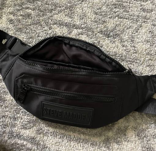 Steve Madden Fanny Pack