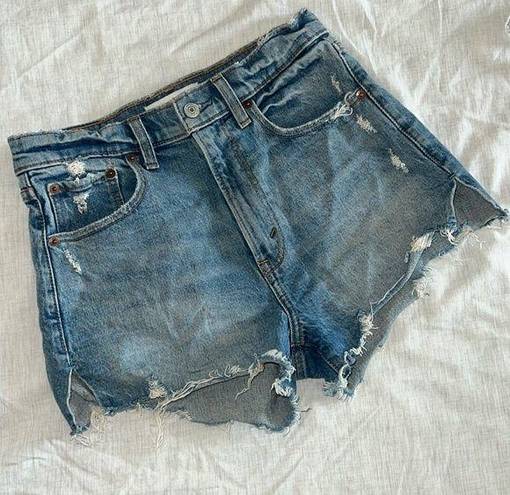 Abercrombie & Fitch  The Mom Jean Short High Rise Size 26