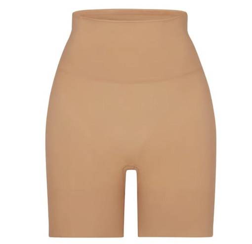 SKIMS  Butt Enhancing Short Shapewear in Ochre Size Small