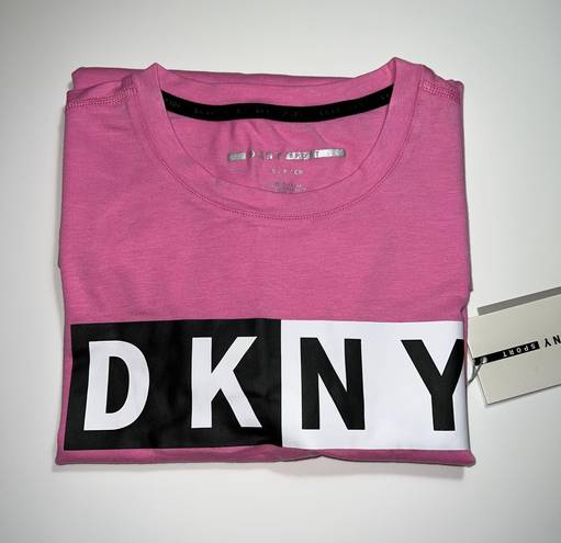 DKNY LARGE  LOGO TEE NEW WITH TAGS