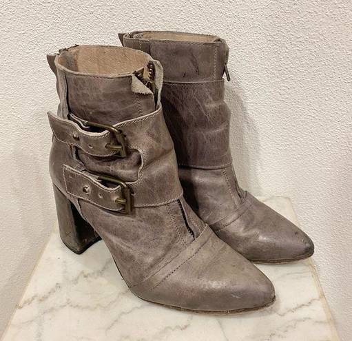 FREEBIRD by Steven Joey Heeled Booties Size 8 EUC