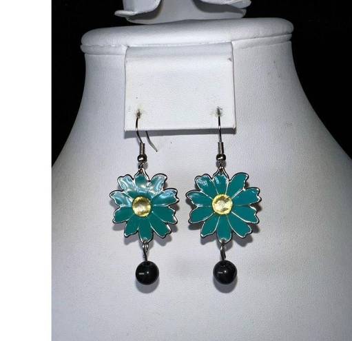 Daisy Vintage Enameled and Rhinestone Bead  Dangle Earrings