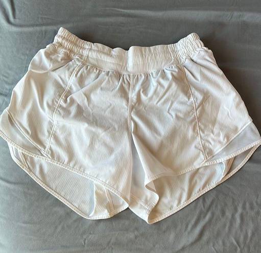 Lululemon White Hotty Hot Shorts 4”