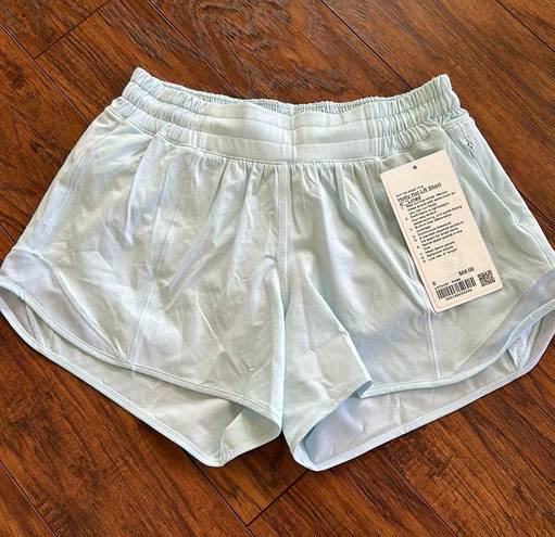 Lululemon Hotty Hot Shorts 4”