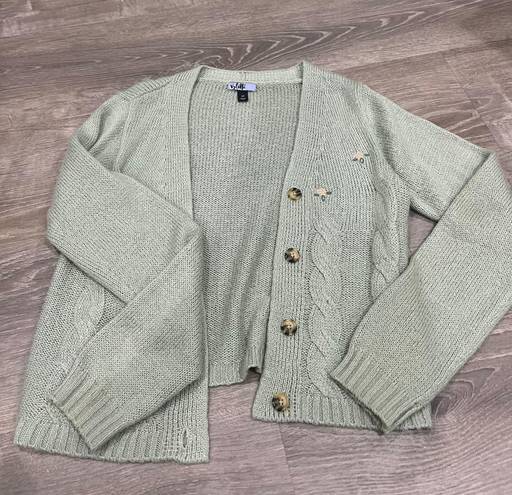 Vylette green sweater Size M