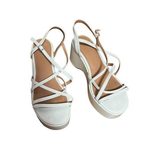 Urban Outfitters  Lizzy Strappy Platform Sandal