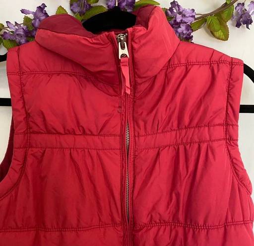 American Eagle puffer vest, Dark rose pink color.