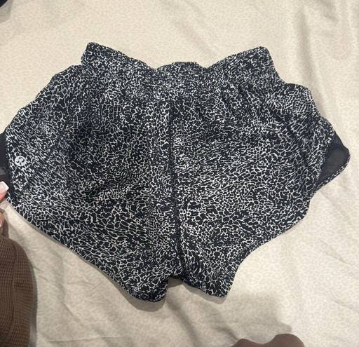 Lululemon Hotty Hot Short 2.5”