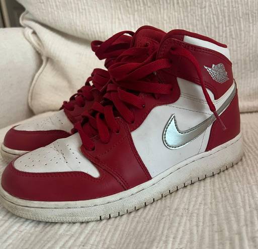 Nike Jordan 1 Retro OG In Varsity Red