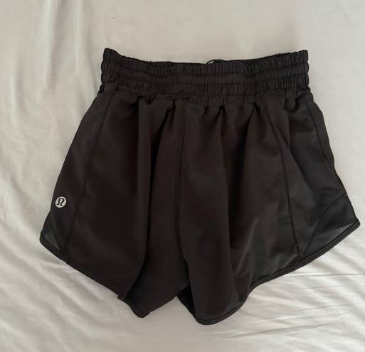 Lululemon Hotty Hot Short 2.5”