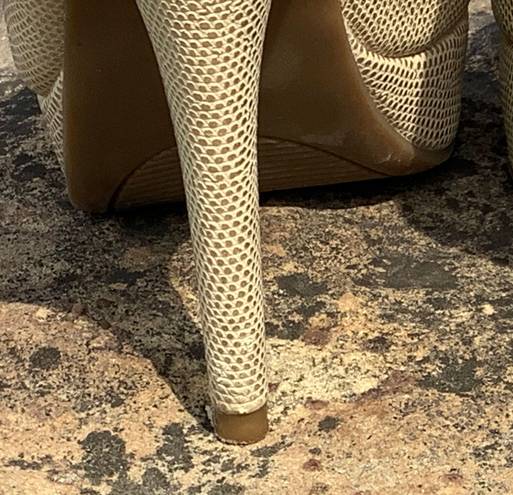 Apt. 9  Gold/Cream Colored Platform Stilettos - Size 6