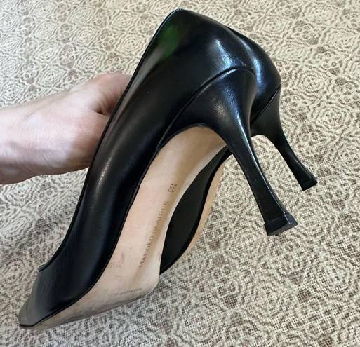 Manolo Blahnik Tuccio Black Pointed Toe Pumps 38