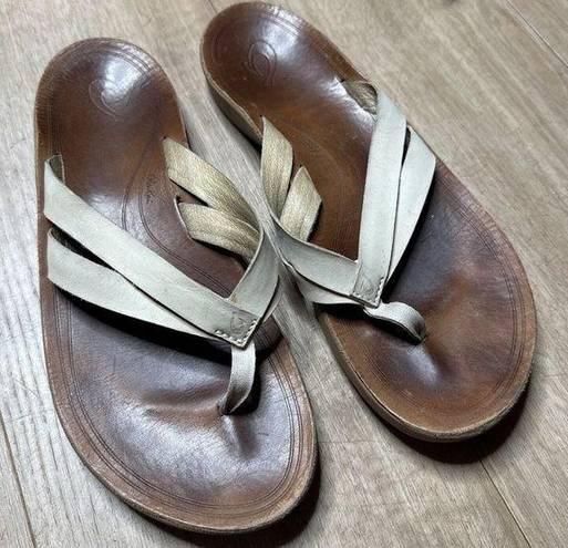 Olukai  Kaekae Women's Thong Sandals Beige Ivory Leather Flip-Flop Sz 10 EU 40