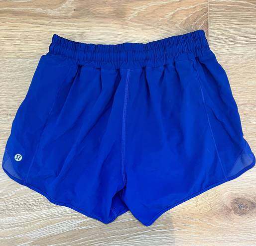 Lululemon Hotty Hot Low-Rise Lined Short 4”