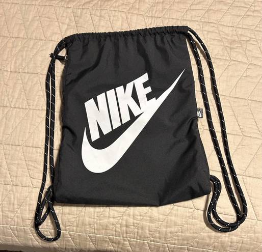 Nike sling bag