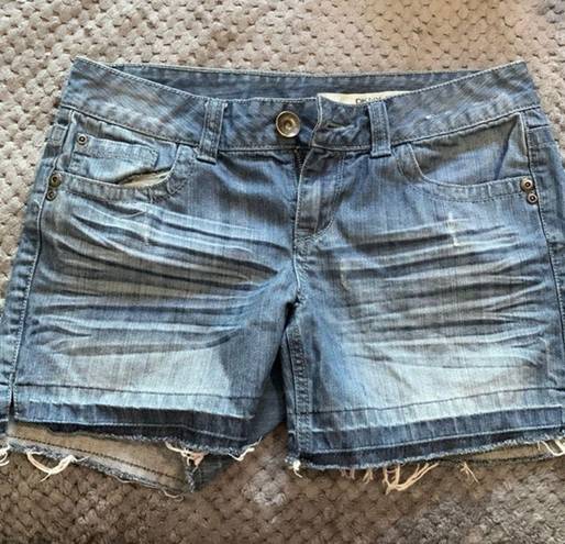 DKNY  DENIM SHORTS SIZE 6 EUC 6983