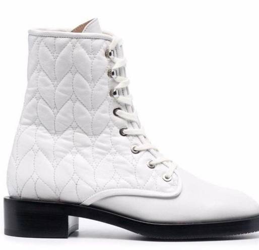 Stuart Weitzman NWT  Tyler Quilted Lace Up Bootie Size 8