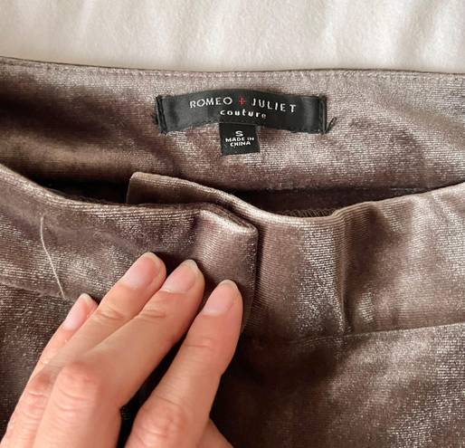 Romeo + Juliet Couture Dusty Gray/Brown Velvet Pants