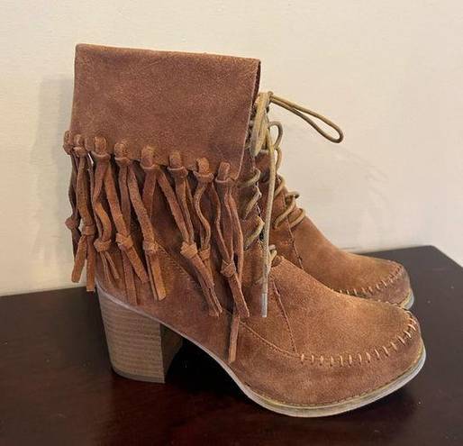 sbicca  Lace up Wagon Fringe booties size 8.5 leather brown block heel