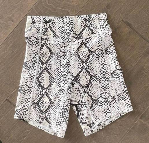 Balance Athletica Vitality Python Rider Short