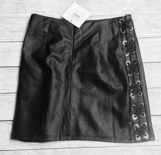 LF NWT  Seek The Label Vegan Leather Mini Skirt