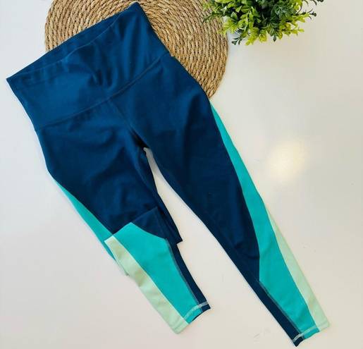 Xersion  Blue 7/8 Ankle Colorblock Legging Size Small