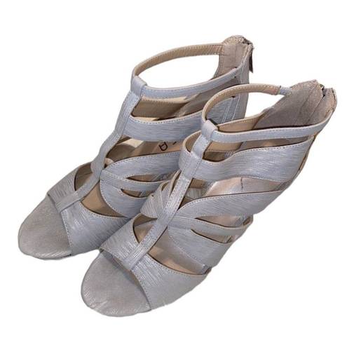 Unisa Silver Gray High Heels Design  Shoes Women’s Size 8 Formal Shimmer Detail!