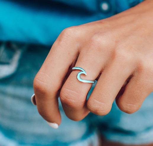 Pura Vida  Silver Wave Ring